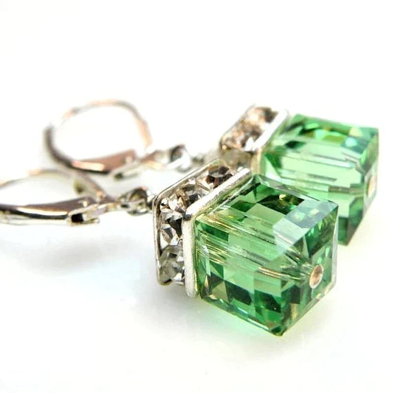 Peridot-Kristall-Tropfenohrringe