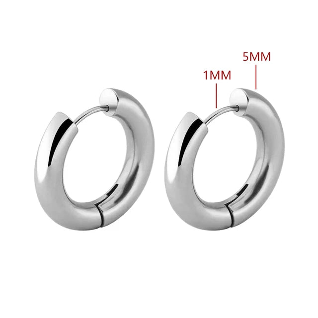 Schwarzes Unisex-Ohrring-Set aus Edelstahl mit 5 Paaren Piercing-Hoop-Ohrringen für Männer und Frauen Gothic Street Pop Hip Hop Circle Earring