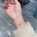 Armband aus Sterlingsilber mit doppeltem Liebesherz und hohlen runden Perlen