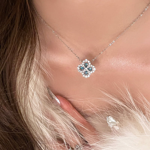 Vier Blattklee Mit Zirkon Aquamarin -Halskette