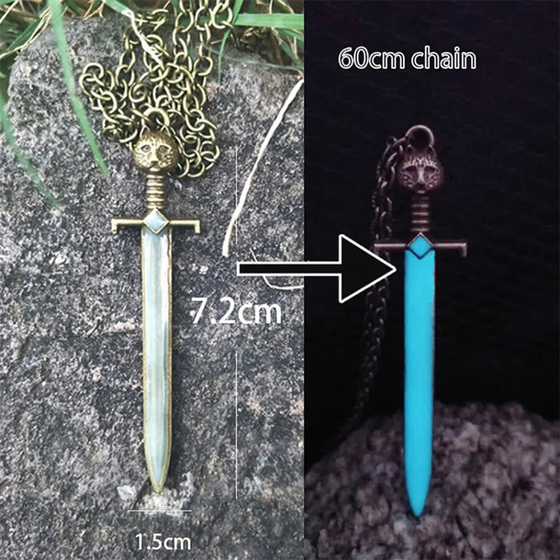 Schwert Der Damokles Leuchtet In Der Dunklen Schwertkette