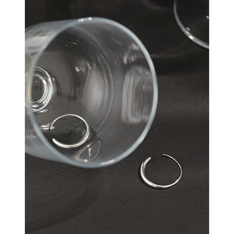 Moderne Creolen in O-Form aus 925er-Sterlingsilber