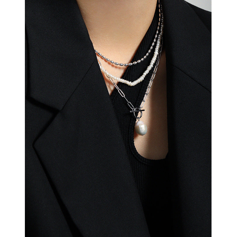 Büro-Halskette aus 925er-Sterlingsilber mit unregelmäßiger natürlicher Perle und hohler Kette