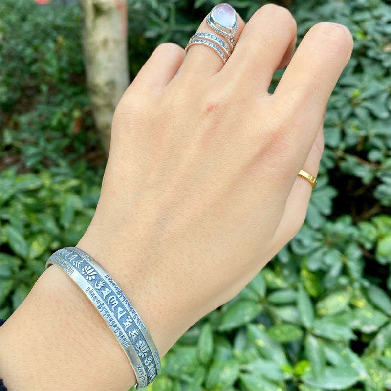 Chavri Om Mani Padme Hum Herz Sutra Mantra Lotus Peace Meditation Manschettenarmband Armreif