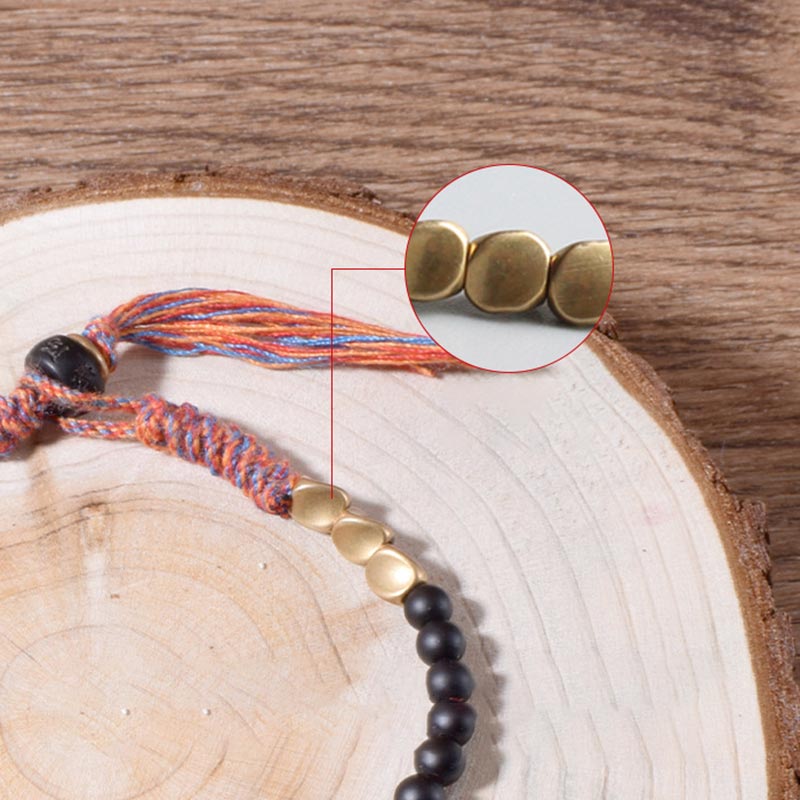 Handgefertigtes Chavri-Quastenarmband aus tibetischem schwarzem Onyx