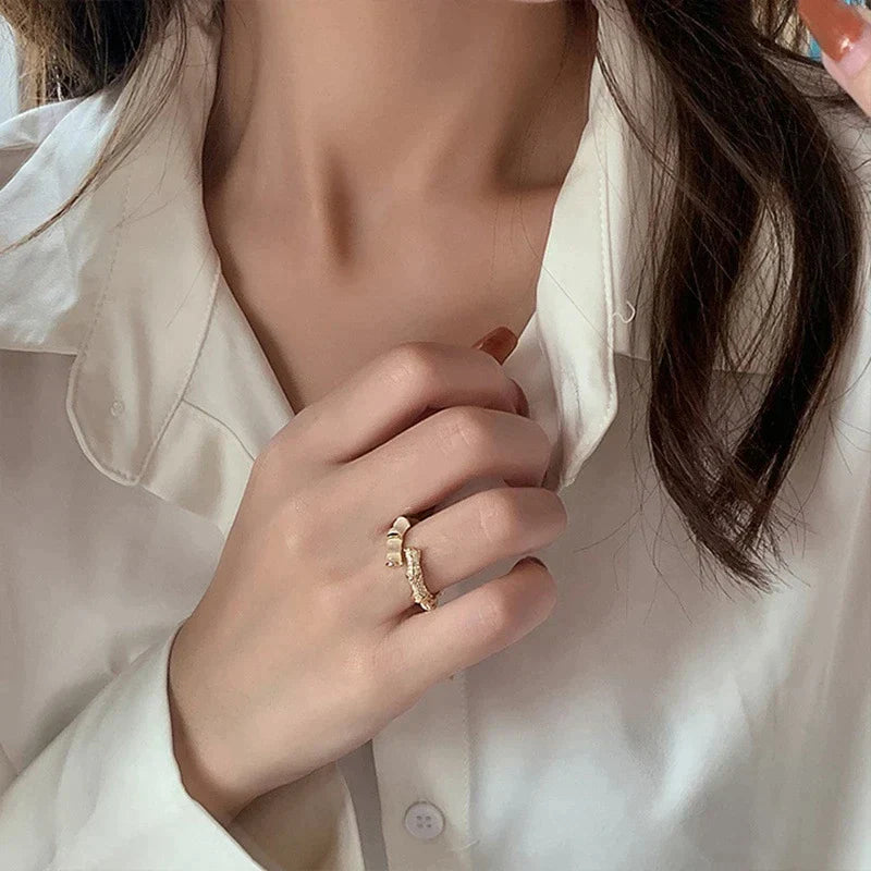 Verstellbarer Ring im Opal-Bambus-Design