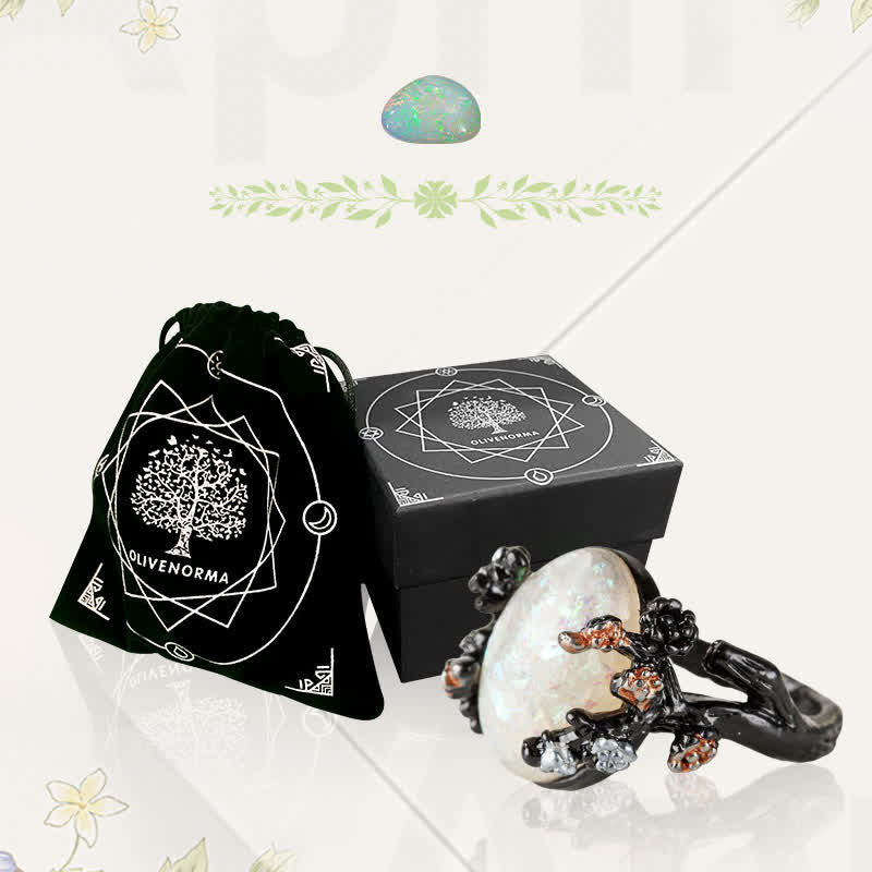 Mitternachtsblütenmagie Tree Opal Ring