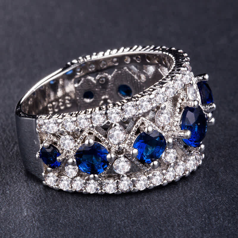 Kreativer Hohl Saphirblauer Zirkonring