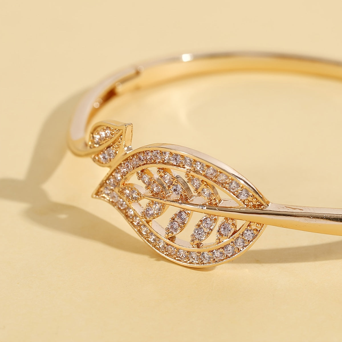 Juliette 14K Gold Plattiert Blattarmarm