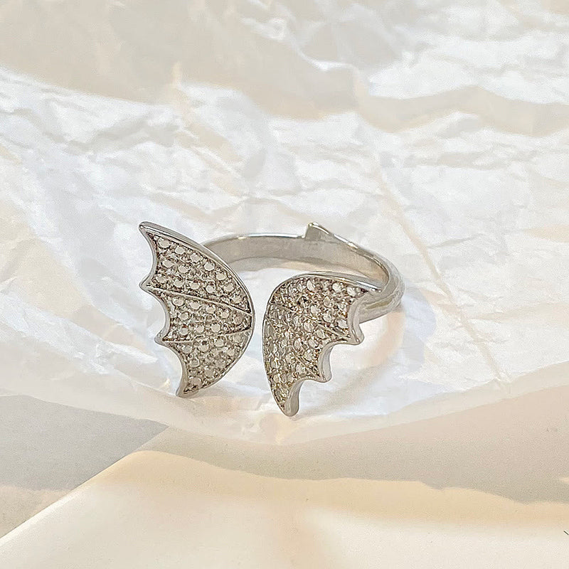 Schwarze Fledermausflügel Klingeln