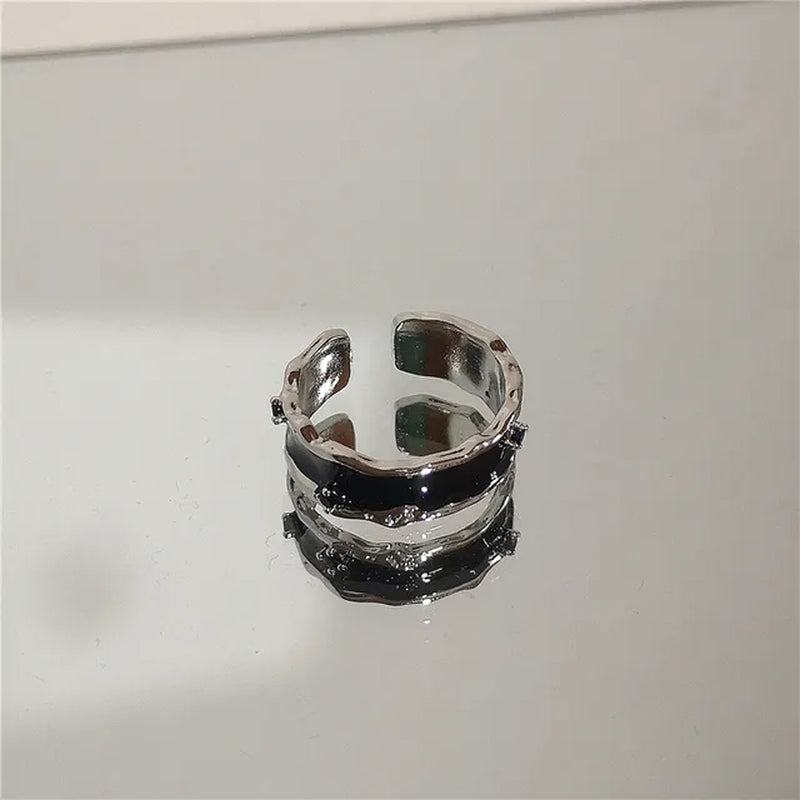 Punk Harajuku Goth Thorns Schwarz Silber Farbe Unregelmäßiges Herz Kreuz Offener Ring für Frauen Männer Liebhaber Vintage 90er Jahre Y2K Grunge Schmuck