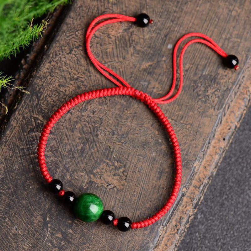 Chavri Lucky and Success Jade-Armband mit roter Schnur