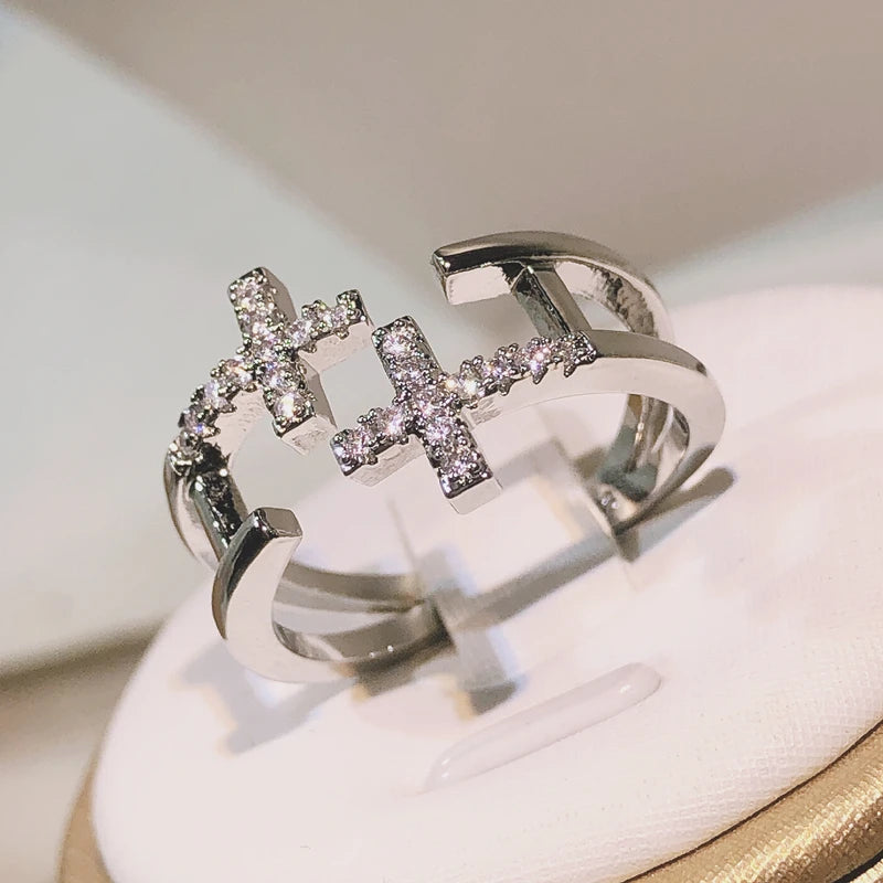 Offene Doppel-Zirkon Kreuzringe aus 925er Sterlingsilber für Damen - Gothic Accessoires - Modeschmuck für Partys - Unregelmäßiger Ring