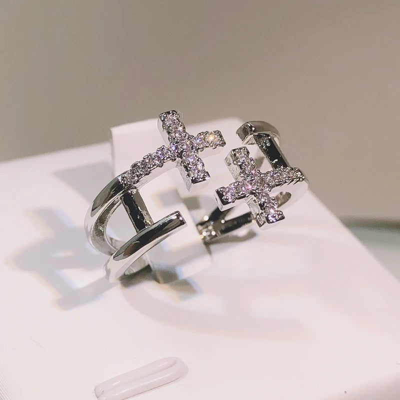 Offene Doppel-Zirkon Kreuzringe aus 925er Sterlingsilber für Damen - Gothic Accessoires - Modeschmuck für Partys - Unregelmäßiger Ring