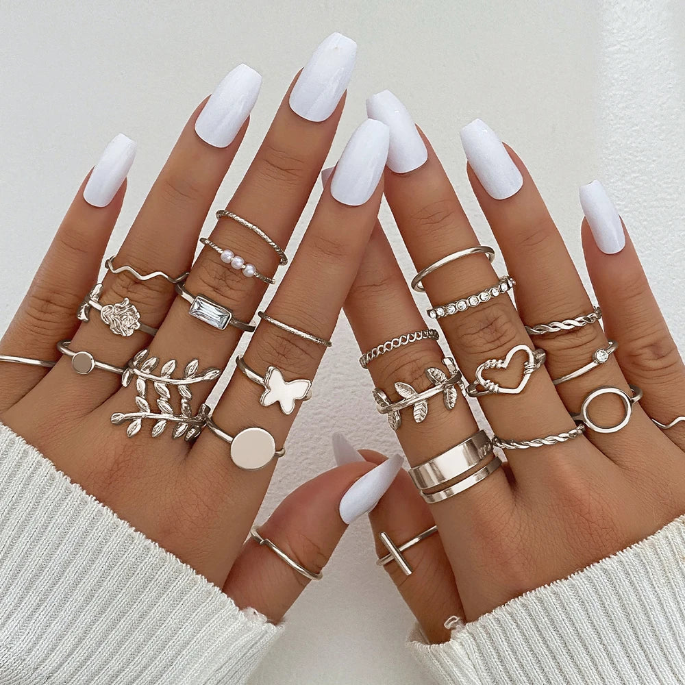 Mode Silber Farbe Metall Ringe Set Herz Schmetterling Blätter Blume Kristall Trendy Finger Ring für Frauen Schmuck Geschenke