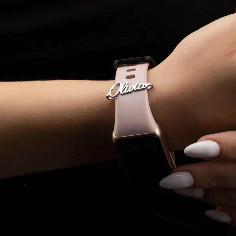 Kreative Uhrenschlaufe für Apple Watch, Edelstahl, individueller Namens-Uhrenarmband-Charm, dekorative Schleife, personalisierter Buchstabenschmuck