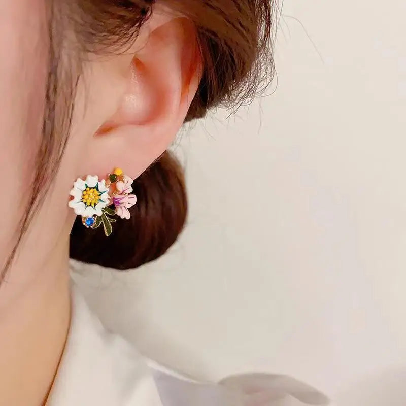 Adolph Trending Bee Artistic Flower Ohrringe Korean Elegant Günstige Ohrringe für Damen Modeschmuck Geschenke Neu - Ohrringe