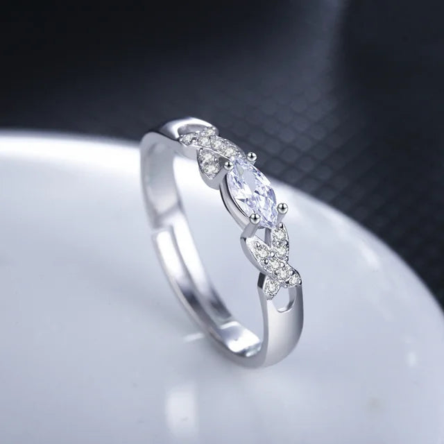 Einfacher 925 Sterling Silber Ring mit natürlichem ovalen Rubin Edelstein für Hochzeit und Verlobung in Roségold