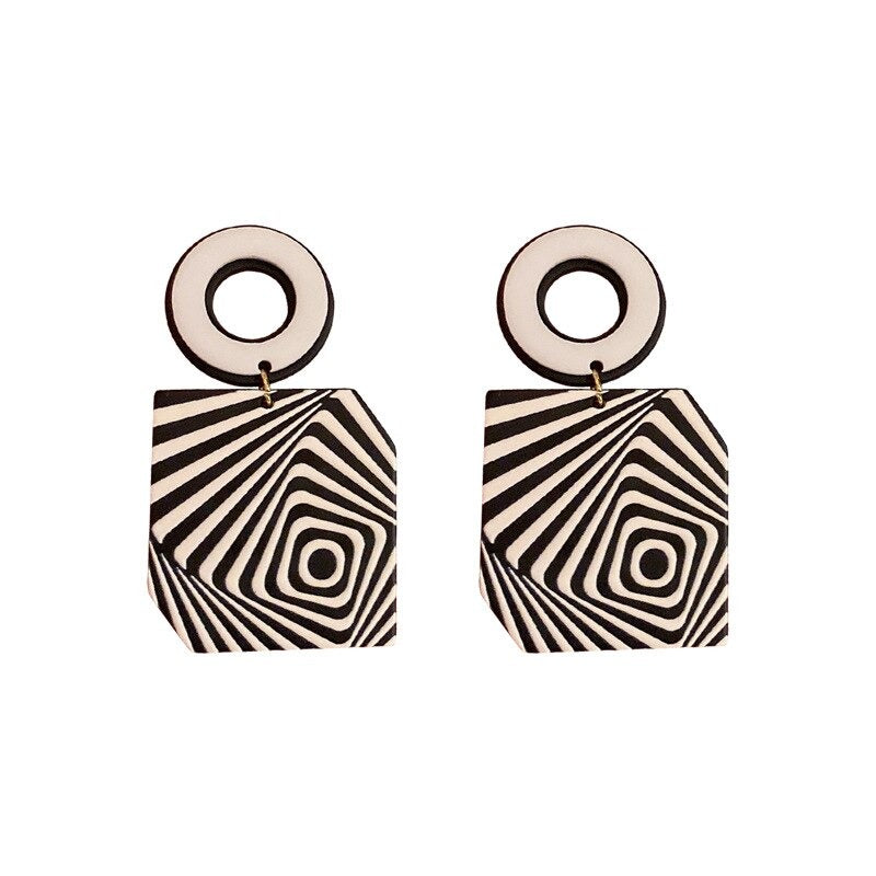 Künstlerische Und Hypnotische Schwarz Weiße Geometrische Tropfenohrringe