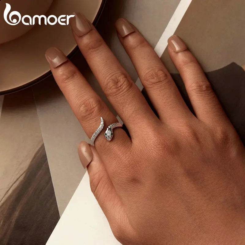 BAMOER Verstellbarer 925 Sterling Silber Schlangenring mit grünem Zirkon und Retro-Texturen