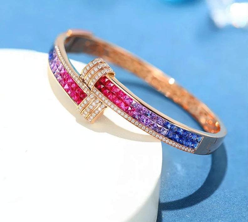 Armband aus 18 Karat Gelbgold mit natürlichem Diamant und buntem Edelstein