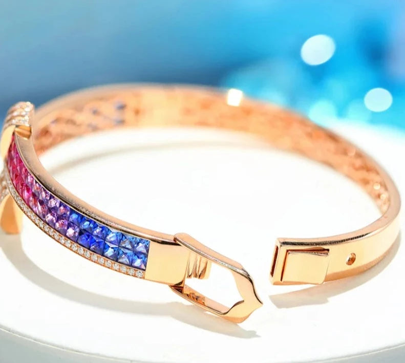 Armband aus 18 Karat Gelbgold mit natürlichem Diamant und buntem Edelstein
