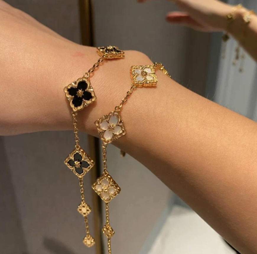 Markantes Armband in verschiedenen Farben