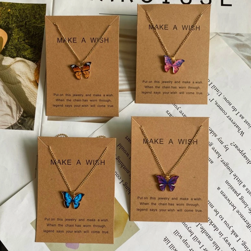 Farbige Schmetterlingskette I Kette mit Schmetterlingsanhänger