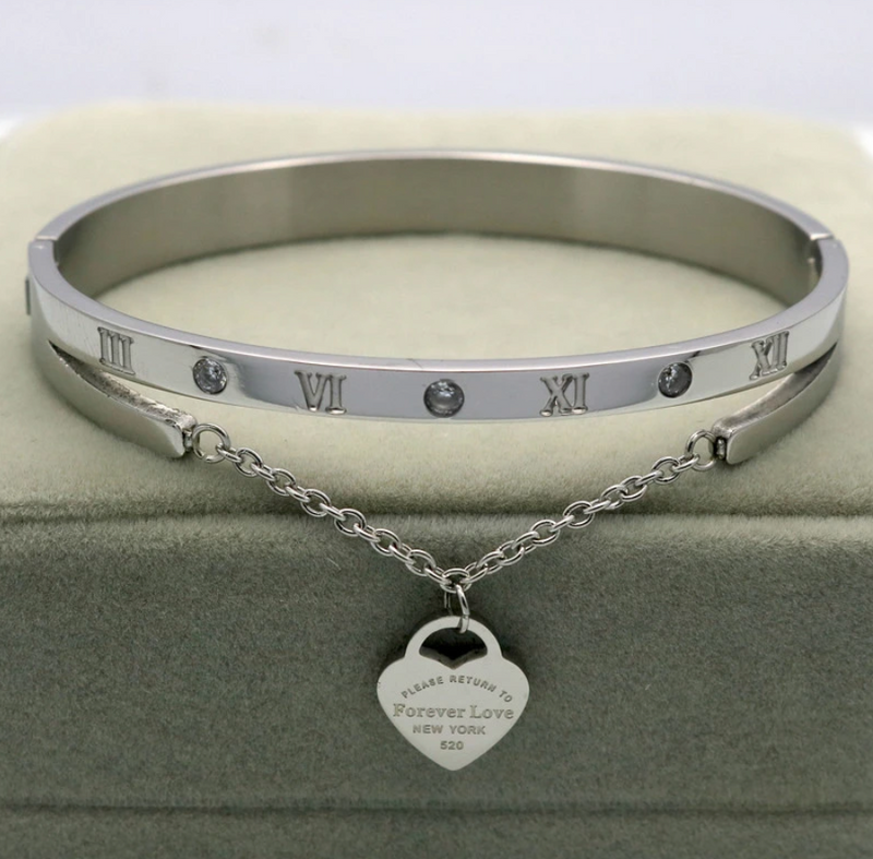 Armreifen mit Herzanhänger I Armband