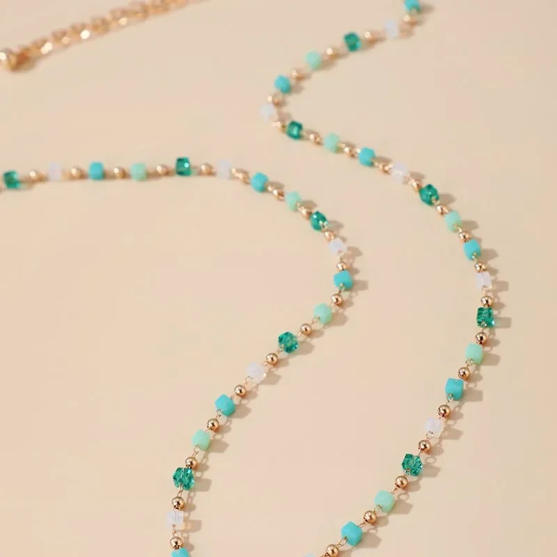 Bunte Perlenkette im Bohemian-Stil für Damen - Handgefertigter Schmuck für Partys