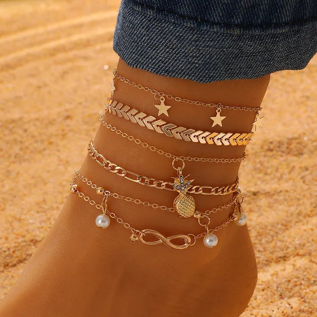 Boho Mehrschichtiges Fußkettchen für Damen mit Liebesform-Metallanhänger