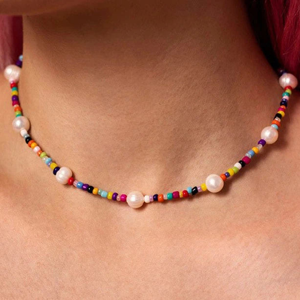 Böhmisches mehrschichtiges handgemachtes Perlenketten-Set mit Quasten und buntem Kristallanhänger für Damen Accessoires