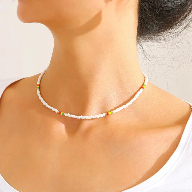 Böhmisches mehrschichtiges handgemachtes Perlenketten-Set mit Quasten und buntem Kristallanhänger für Damen Accessoires