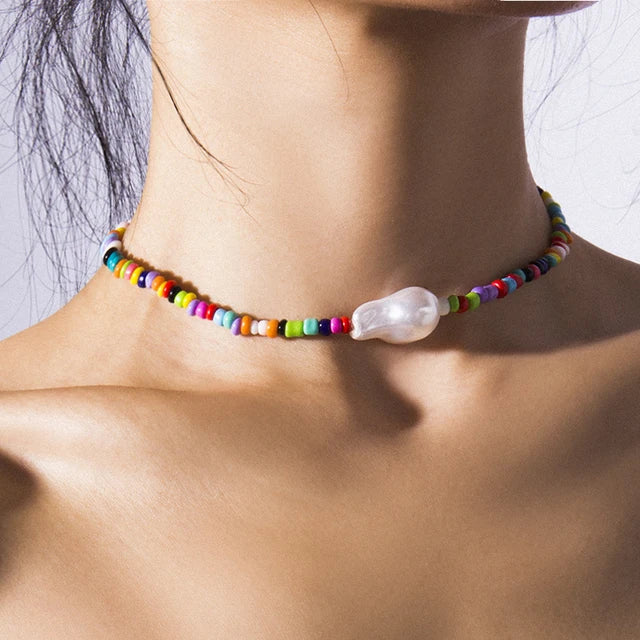 Böhmisches mehrschichtiges handgemachtes Perlenketten-Set mit Quasten und buntem Kristallanhänger für Damen Accessoires