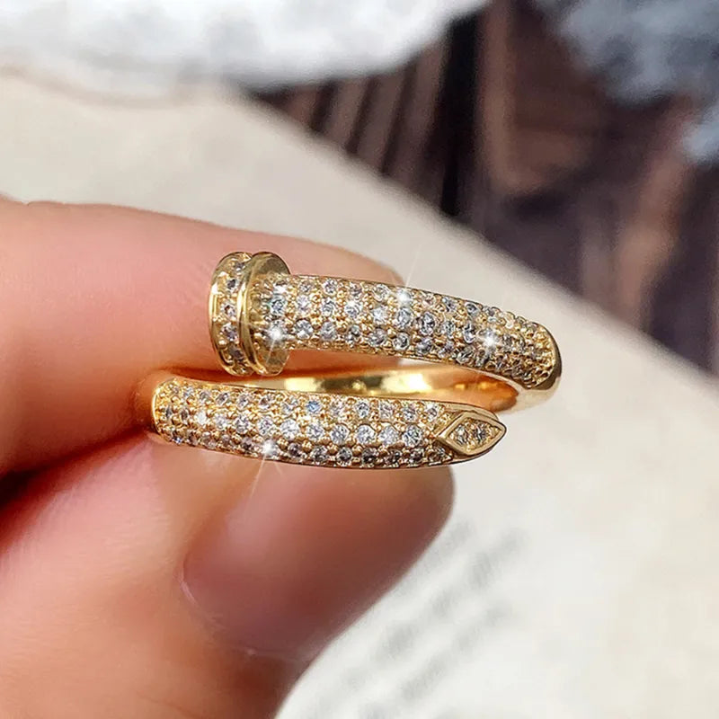 Caoshi Hiphop Style Offener Ring Damenmode Party Accessoires mit glänzendem Zirkonia Goldschmuck für Frauen schickes trendiges Geschenk