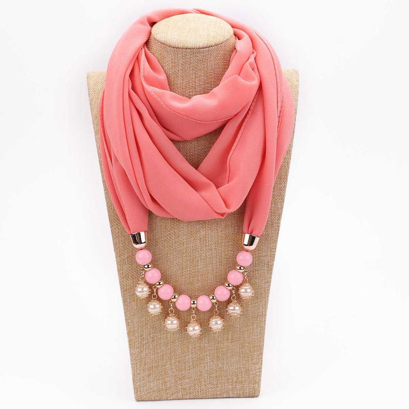 Schicker Und Edler Chiffon Schal Mit Halskette