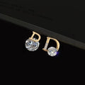 Elegante D-Buchstabe mit Zirkon-Design Asymmetrische Ohrstecker - Mode Schmuck Hochzeit Party Luxus Accessoires für Frauen