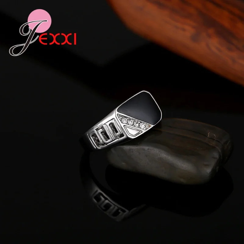 Dreieckiger Ring aus 925er Sterlingsilber | Silberringe mit Zirkonia