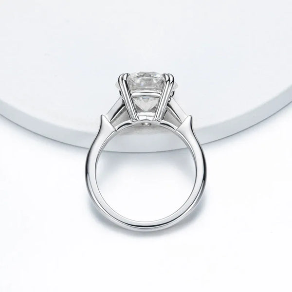 Exquisite Luxus Verlobungsringe mit 5 Karat Rundschliff Moissanit für Frauen