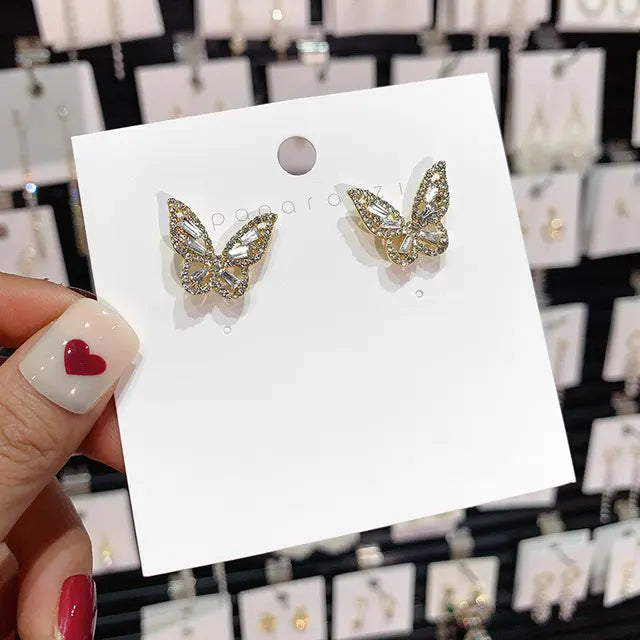 Zarte Schmetterlingsohrringe für Frauen - Trendige Cubic Zirkonia Kristall Ohrstecker - Modeschmuck Accessoires Geschenke