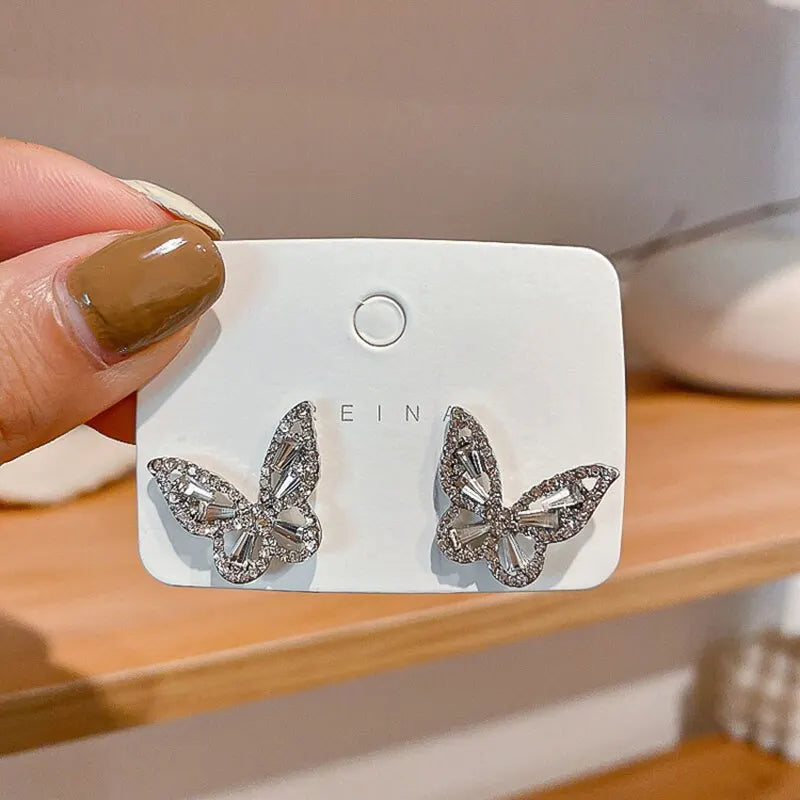 Zarte Schmetterlingsohrringe für Frauen - Trendige Cubic Zirkonia Kristall Ohrstecker - Modeschmuck Accessoires Geschenke