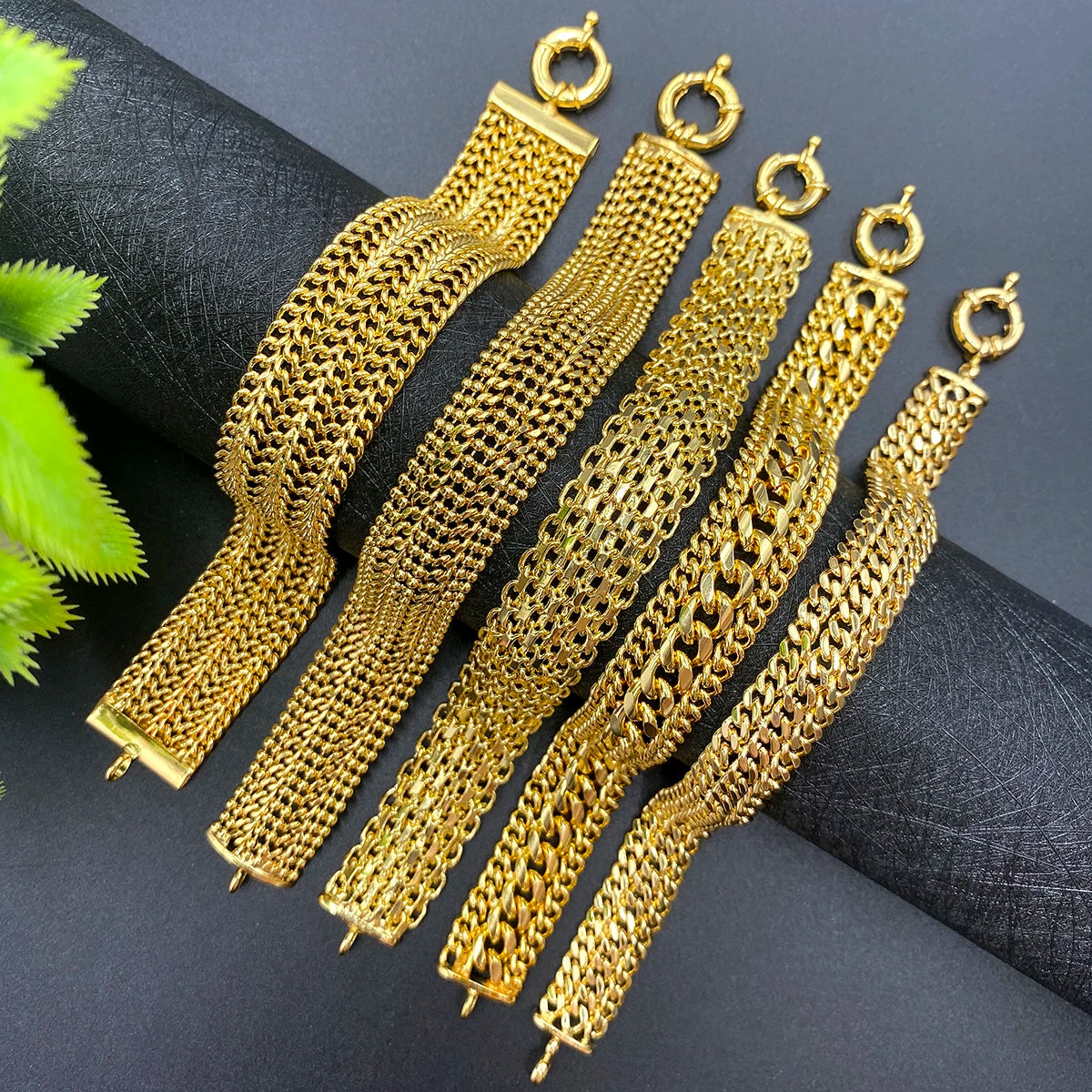 18K Gold Plated Dubai Copper Link Chain Armband für Unisex - Handgelenkband Miami Curb Punk Klassischer Schmuck für Partys und Geschenke