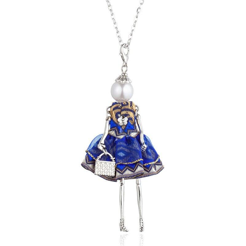 Elegante Pelzmantel Fashionista Puppe Perlen Long Halskette Spezielle Kollektion