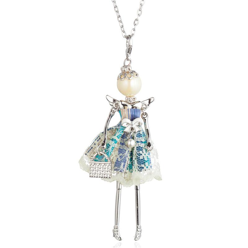 Elegante Pelzmantel Fashionista Puppe Perlen Long Halskette Spezielle Kollektion