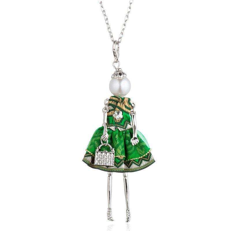 Elegante Pelzmantel Fashionista Puppe Perlen Long Halskette Spezielle Kollektion