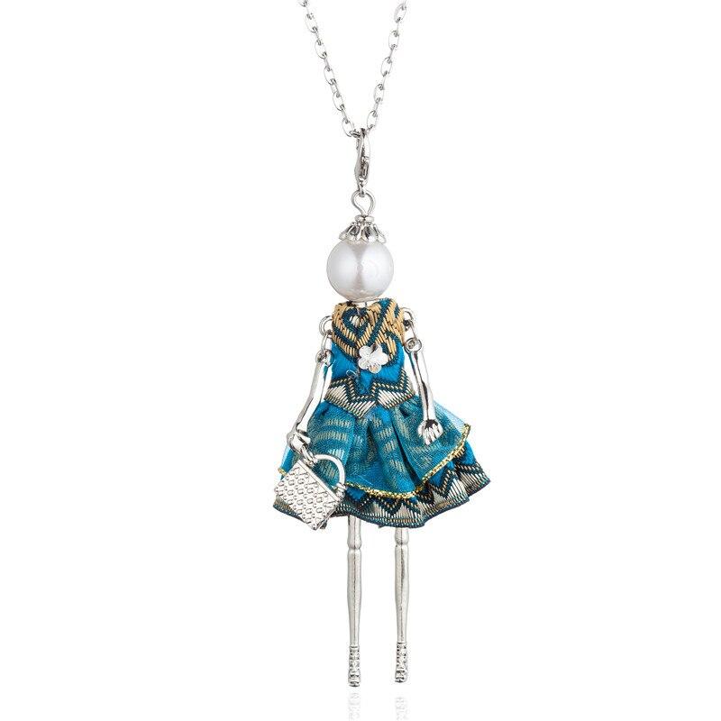 Elegante Pelzmantel Fashionista Puppe Perlen Long Halskette Spezielle Kollektion