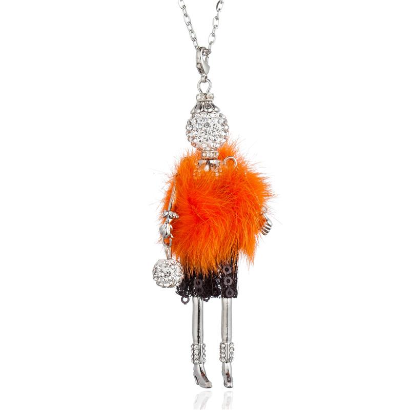 Elegante Pelzmantel Fashionista Puppe Perlen Long Halskette Spezielle Kollektion