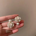 Exquisite Perlenohrringe für Frauen mit doppelseitigen weißen Muschelperlen - Eleganter Ohrschmuck für Partys und Bankette
