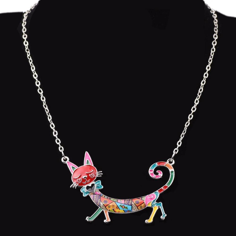 Elegante Long Body Emaille Cat Statement Halskette