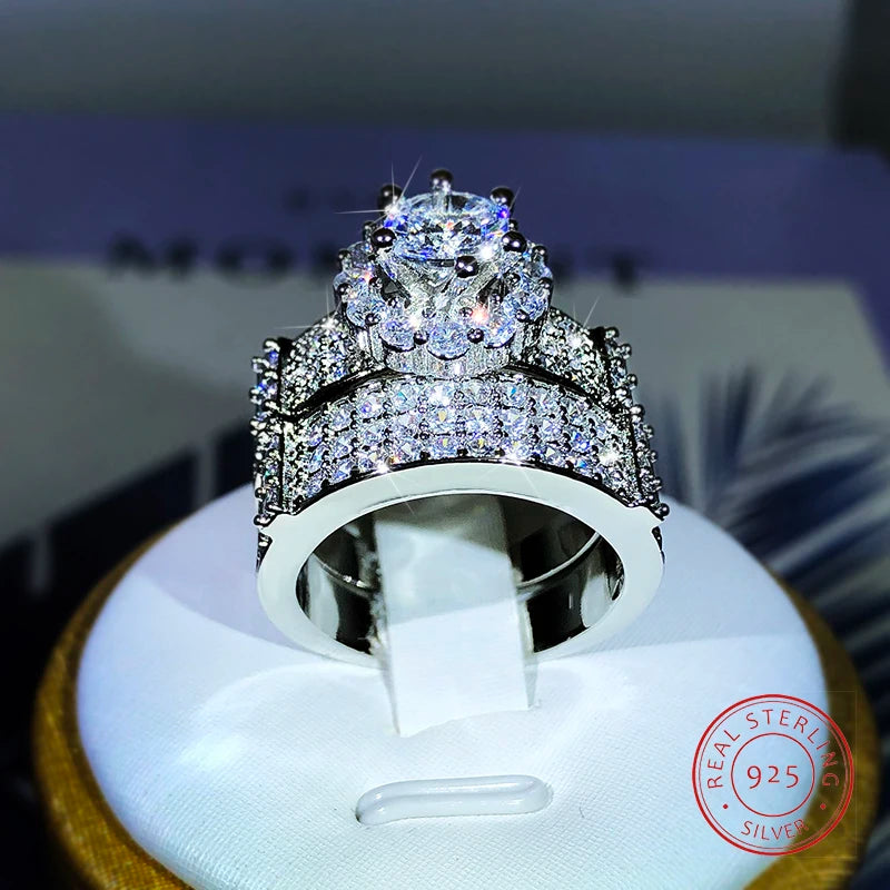 Eleganter Damenring mit weißem Zirkonia und Platinüberzug